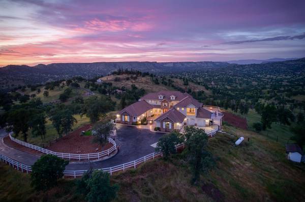 11660 Rusty Spur LN, Clovis, CA 93619