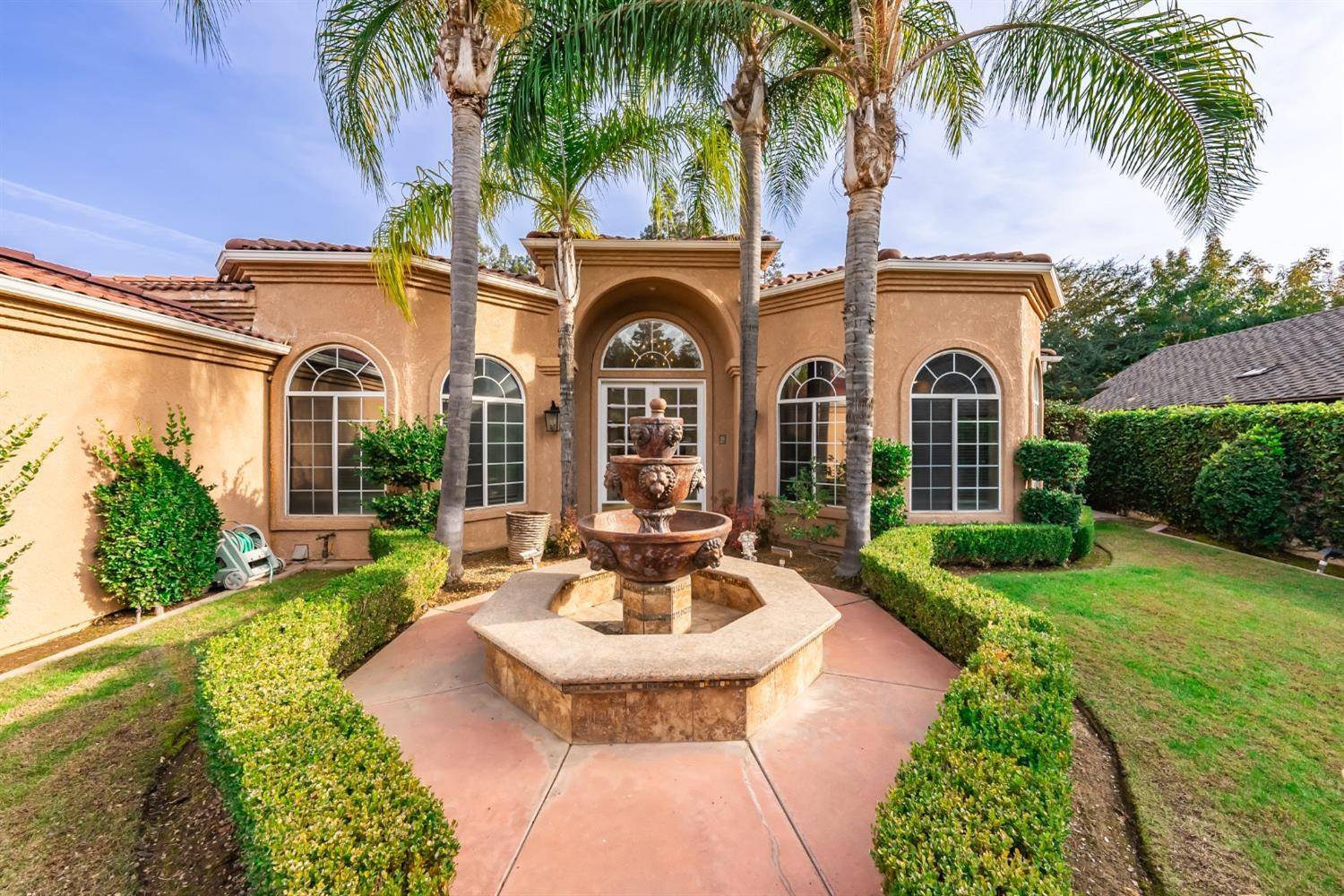 Fresno, CA 93720,9336 N St. Martin DR
