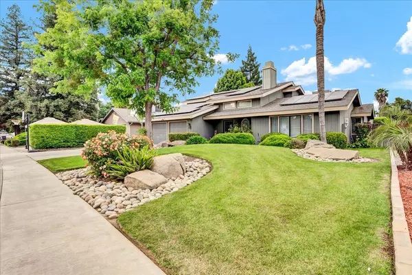 Visalia, CA 93277,2833 S Conyer ST