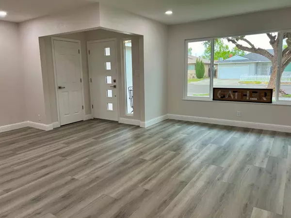 Fresno, CA 93710,5772 N Sherman AVE