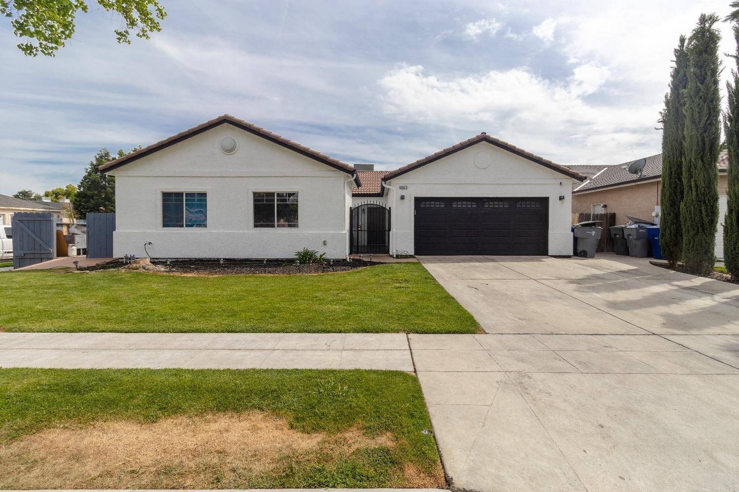 6577 E Kerckhoff AVE, Fresno, CA 93727