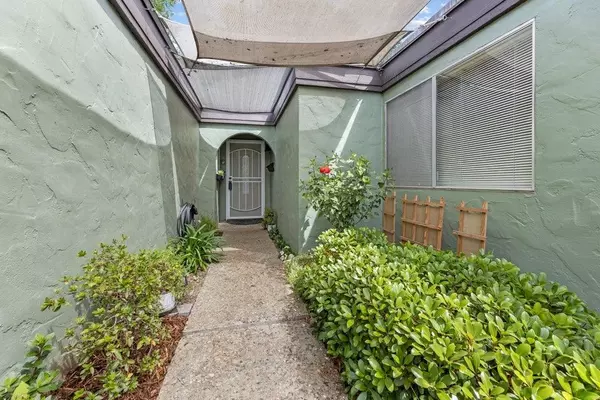 Visalia, CA 93291,3014 W Border Link DR