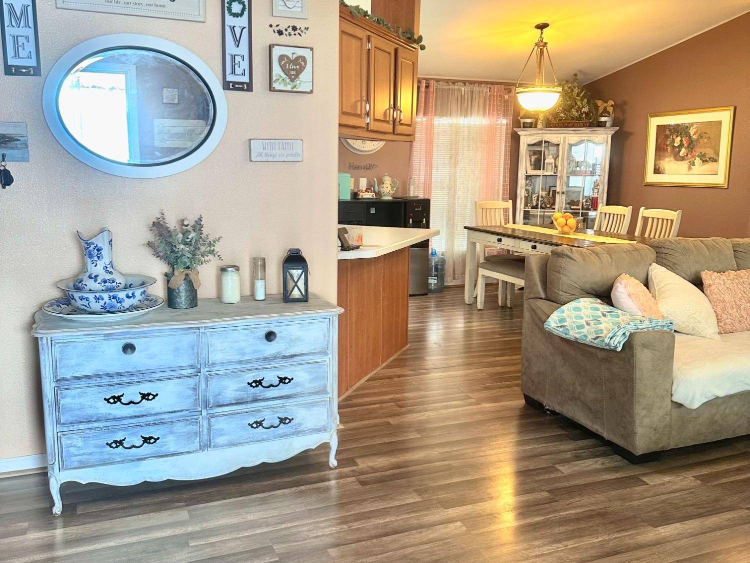 Fresno, CA 93725,2575 S Willow AVE #118
