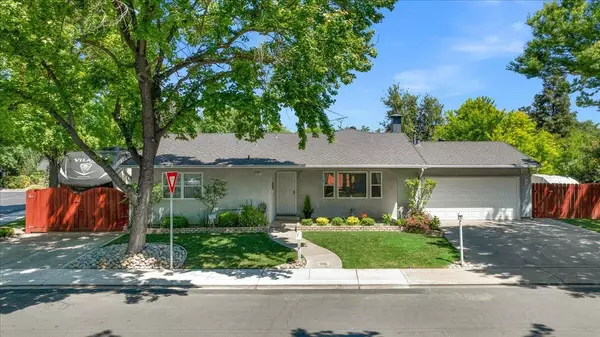 1041 Noarco DR, Modesto, CA 95356