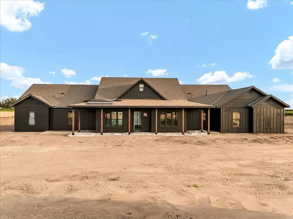 605 S Anderson A RD, Exeter, CA 93221