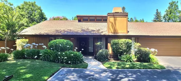 6300 N Palm AVE #108, Fresno, CA 93710