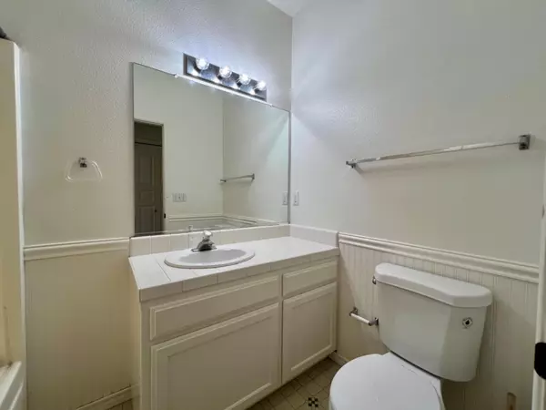 Kingsburg, CA 93631,1519 Avenue E