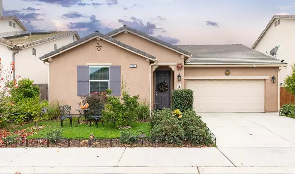 2776 Pontiac AVE, Clovis, CA 93611