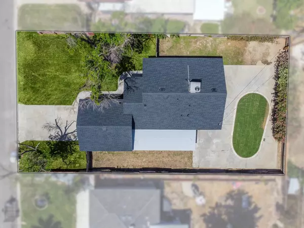 Hanford, CA 93230,1935 N Mayfair DR