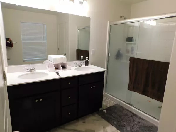 Fresno, CA 93727,865 S Bridle AVE