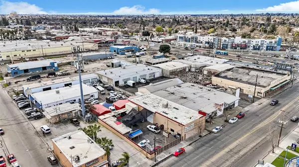 1824 E Mckinley AVE, Fresno, CA 93703