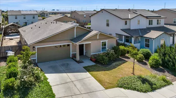 Visalia, CA 93292,2520 S Spruce ST