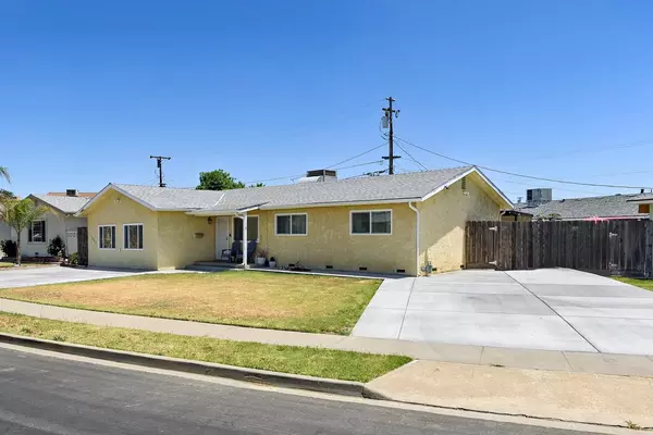 Hanford, CA 93230,1909 N Waukena WAY