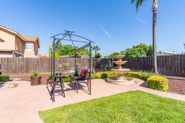 Fresno, CA 93720,1775 E Cole AVE