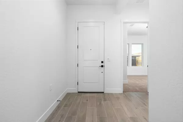 Friant, CA 93626,8152 Creek View