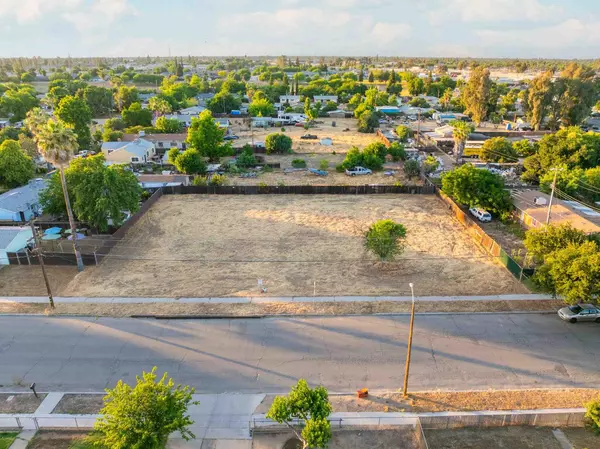 Fresno, CA 93728,2214 W Hedges AVE