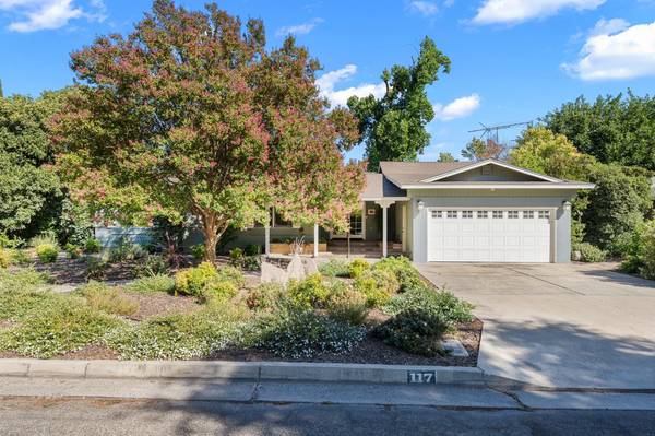 117 S Park DR, Madera, CA 93637