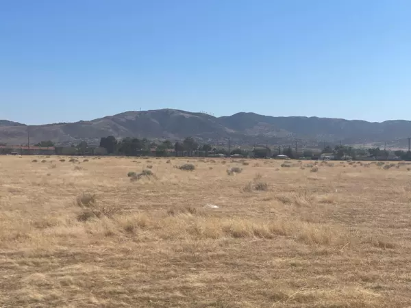 Palmdale, CA 93550,12 Avenue P8