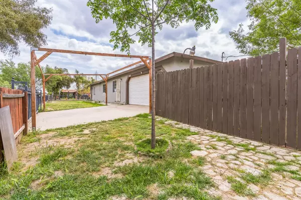 Tulare, CA 93274,1065 E Cedar AVE