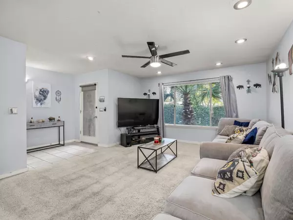 Fresno, CA 93711,7352 N Adoline AVE