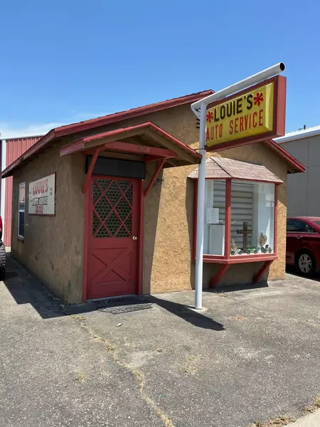 1530 G ST, Reedley, CA 93654