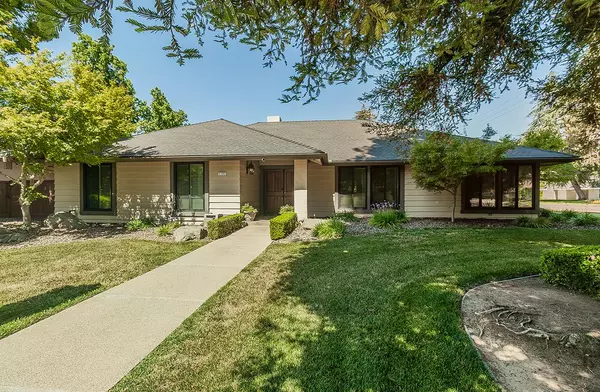 Fresno, CA 93711,5383 N Briarwood AVE