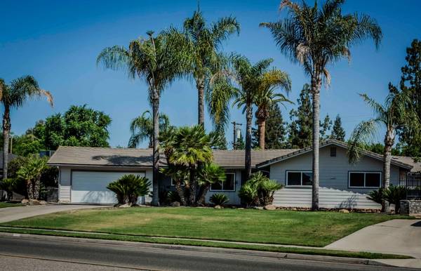 1720 W Barstow AVE, Fresno, CA 93711