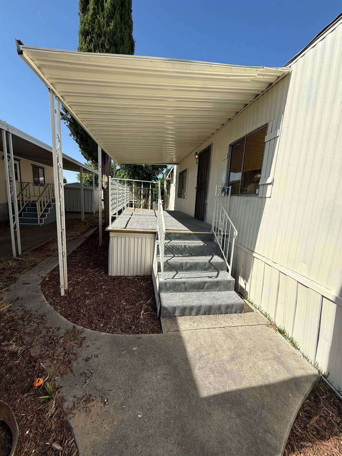 Fresno, CA 93720,336 E Alluvial AVE #126