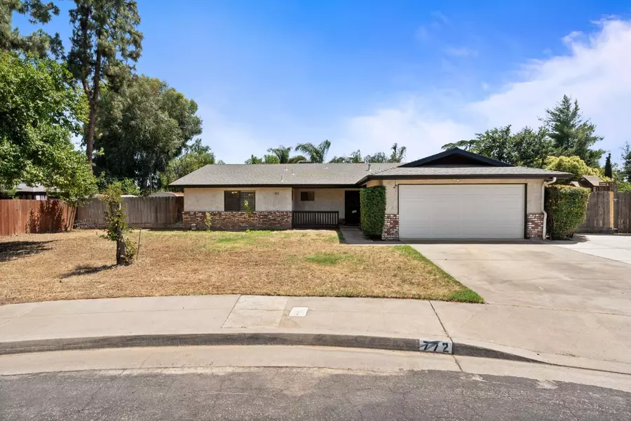 772 W Menlo AVE, Clovis, CA 93612