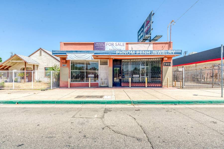 2403 E Clinton AVE, Fresno, CA 93703