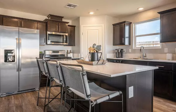 Sanger, CA 93657,2032 Catherine AVE #2044S
