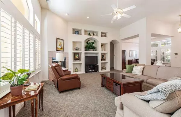 Fresno, CA 93711,5214 N Via Trevi