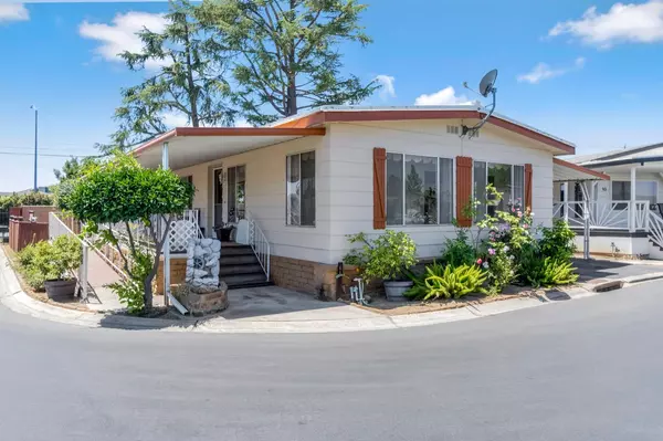 Fresno, CA 93705,2706 W Ashlan AVE #11
