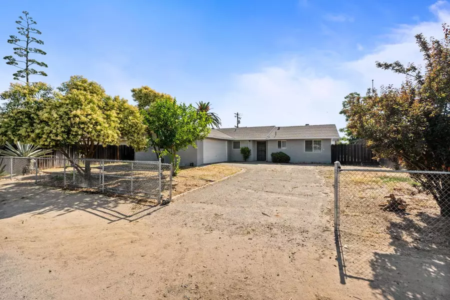 1428 N Knoll AVE, Fresno, CA 93722