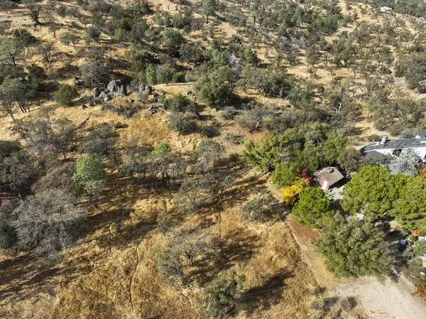Coarsegold, CA 93614,1203 Corral DR