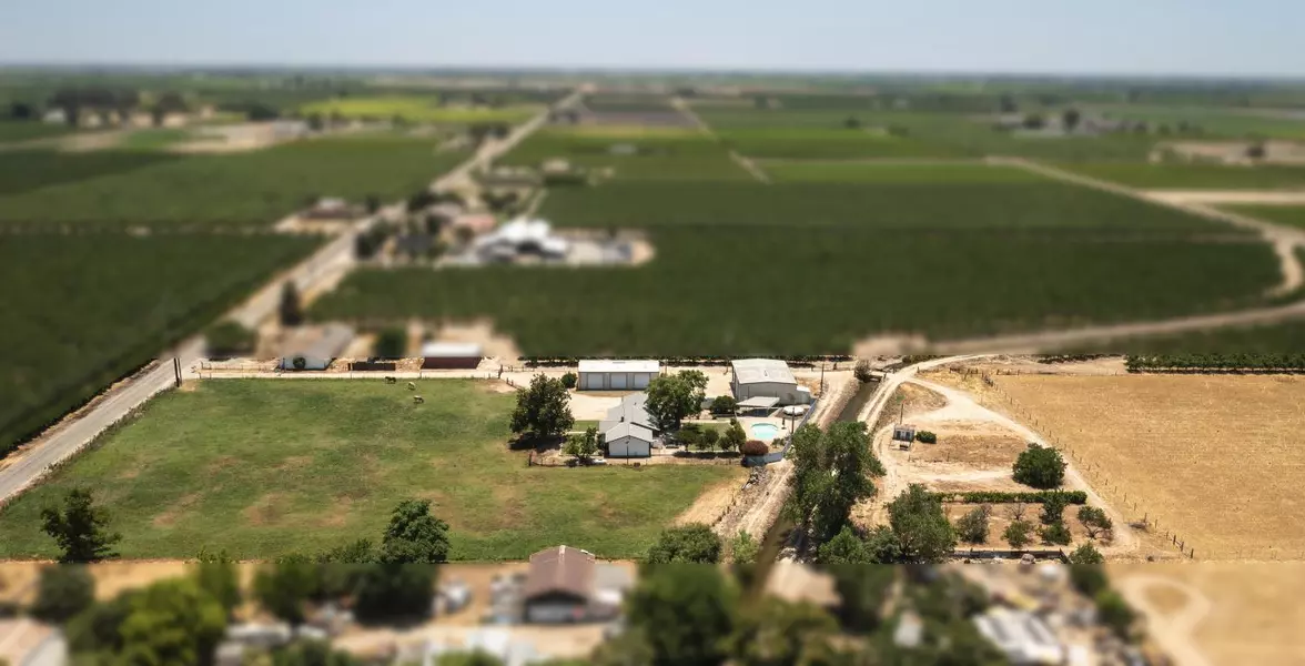 4809 S Greenwood AVE, Sanger, CA 93657