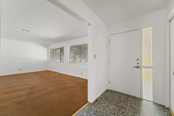 Fresno, CA 93727,4902 E Townsend AVE