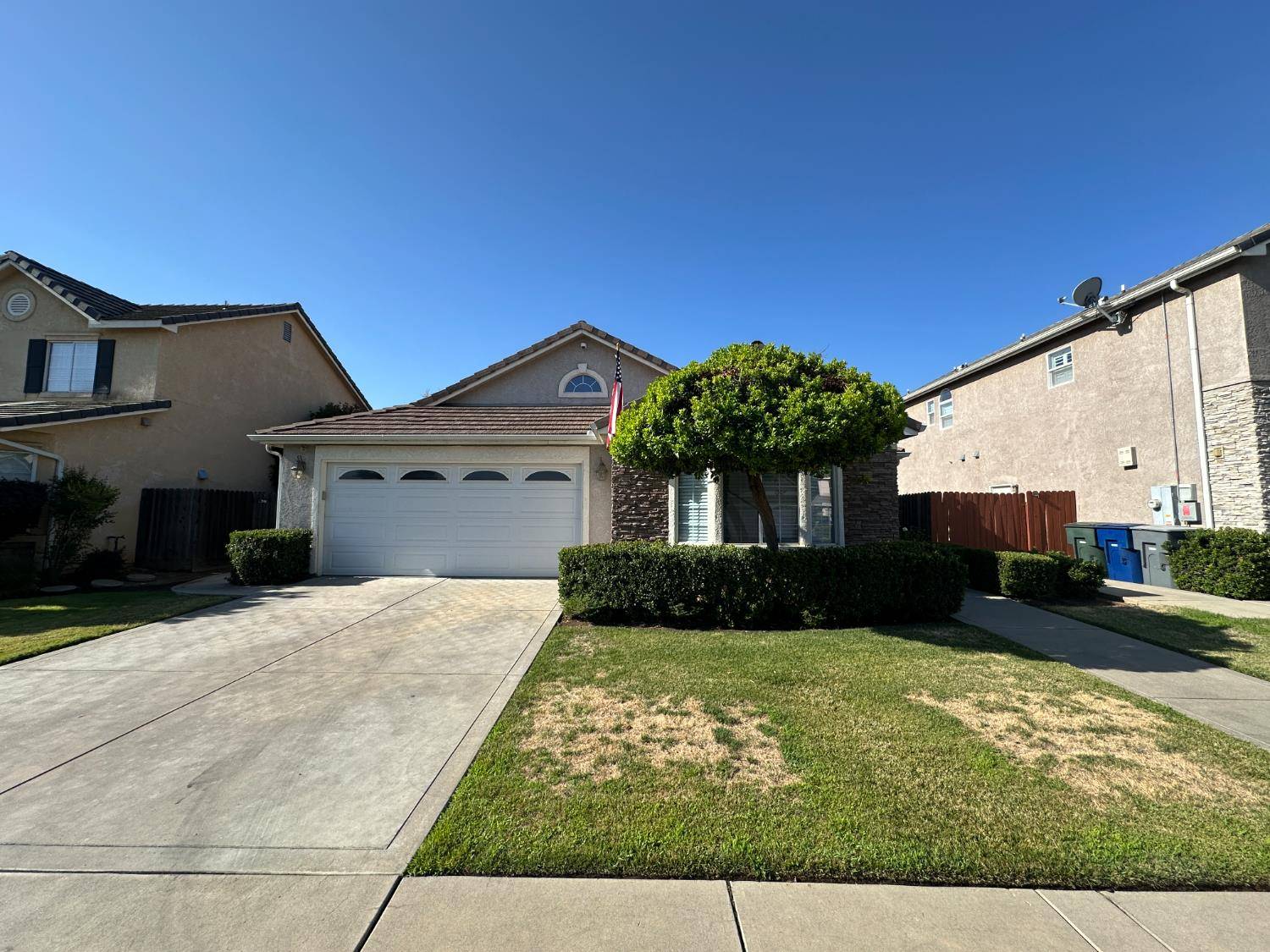 2928 Norwich AVE, Clovis, CA 93611