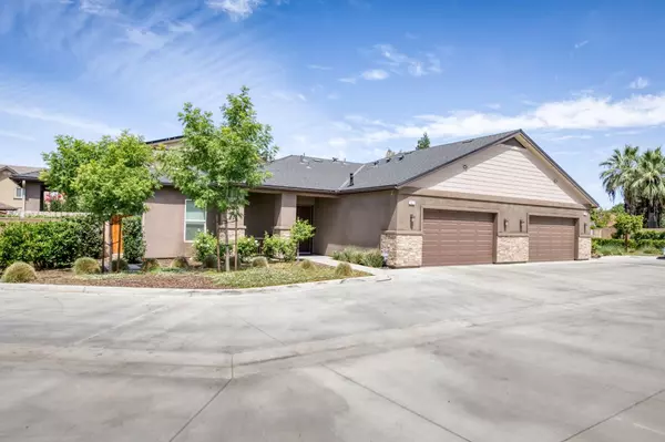 1873 Austin AVE, Clovis, CA 93611