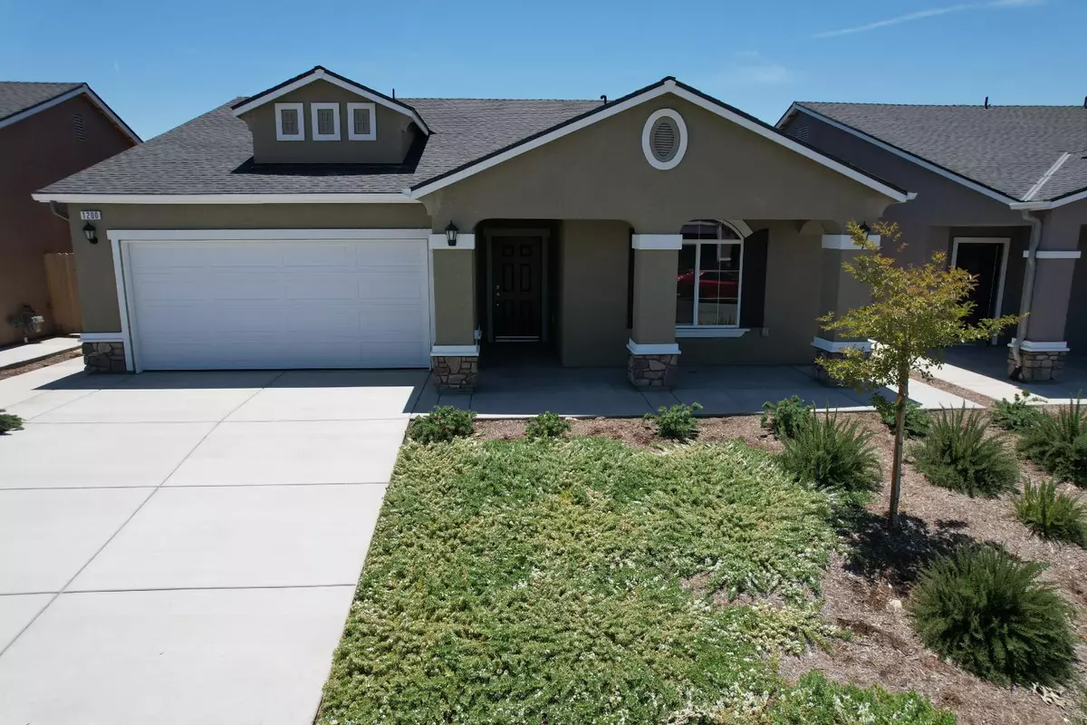 Avenal, CA 93204,1209 E Orange ST