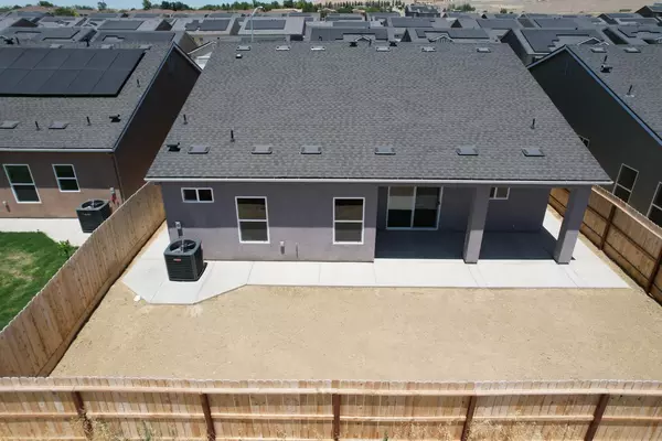 Avenal, CA 93204,917 Grangeville AVE