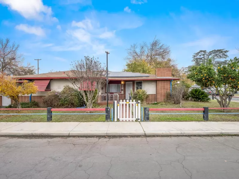 3110 N Del Mar AVE, Fresno, CA 93704