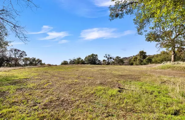 Yokuts Valley, CA 93675,0 Bay Lane