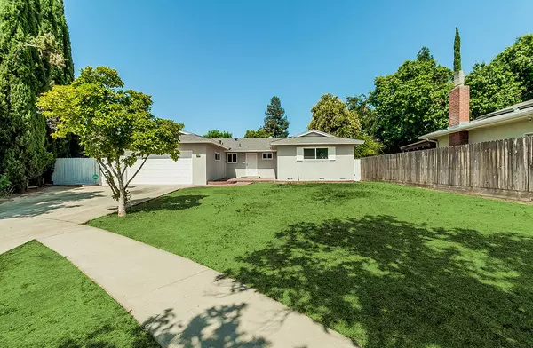 6683 N Spalding AVE, Fresno, CA 93710
