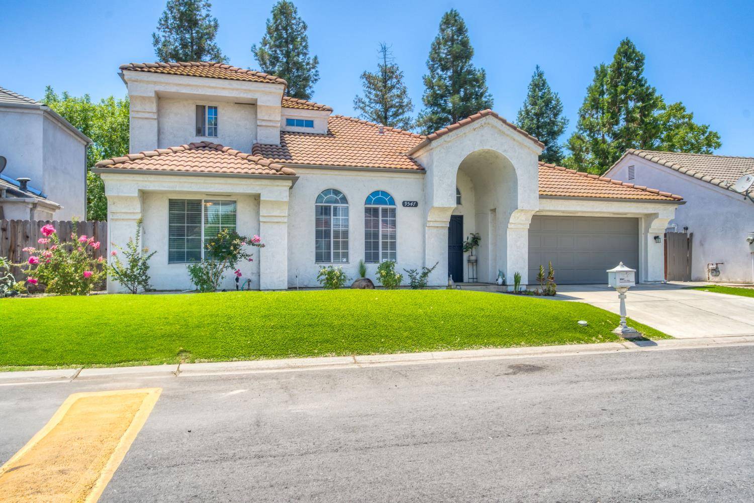 Fresno, CA 93720,9547 N Whitehouse DR