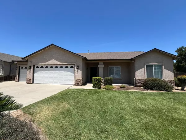 623 W Meadow, Kingsburg, CA 93631