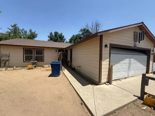 Bakersfield, CA 93308,200 E Warren AVE