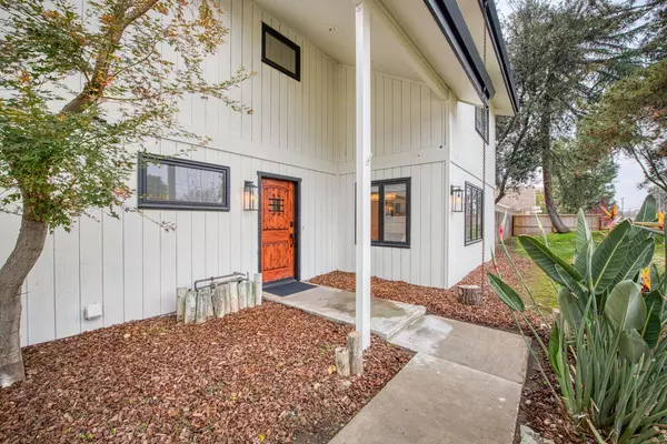 Clovis, CA 93612,254 W Sierra AVE