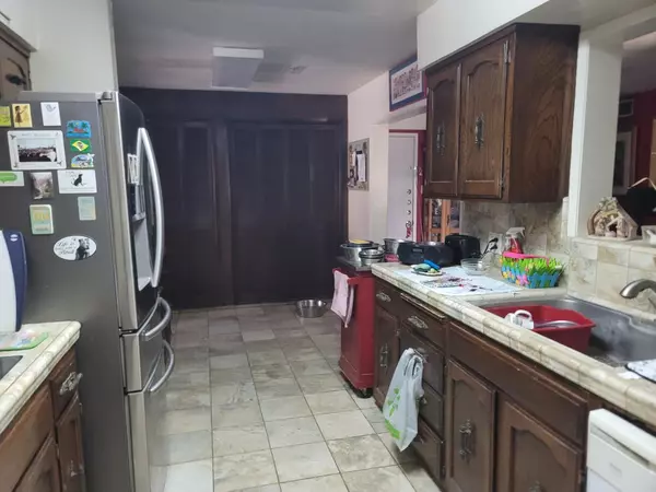 Fresno, CA 93705,1621 W Holland AVE