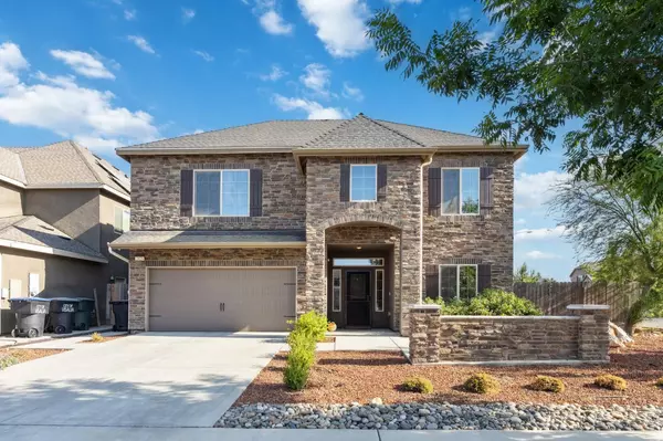 2025 W Crystal AVE, Visalia, CA 93291